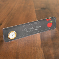 Blackboard und Red Apple School Lehrer