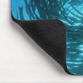 Blackfin barracuda schwimmen in Kreisen Mousepad (Ecke)