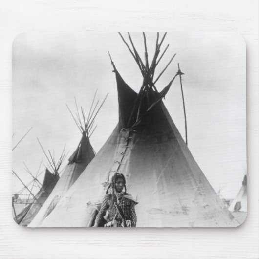 Blackfoot tapferes, nahe Calgary, Alberta, 1889 Mousepad (Vorne)
