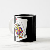 Blackjack-spielende Tasse (Vorderseite Links)