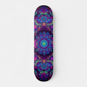Blacklight Graffiti-Muster Skateboard