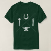 Blacksmith Farrier Hammer Anvil Gift Idea T-Shirt (Design vorne)