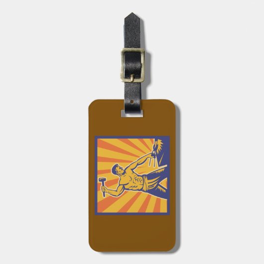 Blacksmith Hammering Retro Strongman Labour Gepäckanhänger (Vorderseite vertikal)