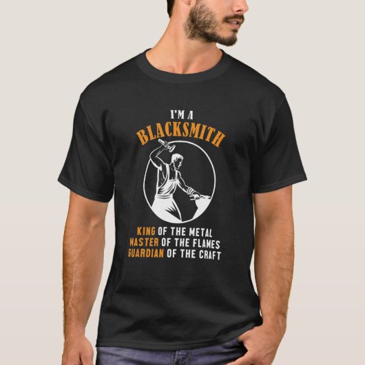 Blacksmith King Master Guardian Anvil Forging Blac T-Shirt (Vorderseite)