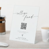 BLAIR Minimalistisch Boho Uni Fund Spendenzeichen Sockelschild (In SItu)