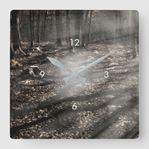 Blair Witch....da drüben! Quadratische Wanduhr
