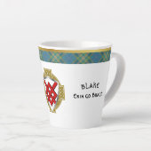 Blake Irish Shield & Tartan Personalisiert Milchtasse (Rechte Ecke)