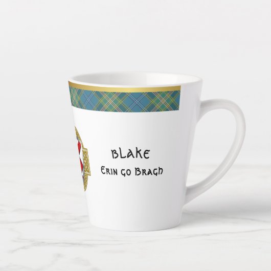 Blake Irish Shield & Tartan Personalisiert Milchtasse (Rechts)