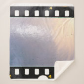 Blank 35 mm Filmrahmen oder Streifen auf weißem Hi Sherpadecke (Vorderseite)