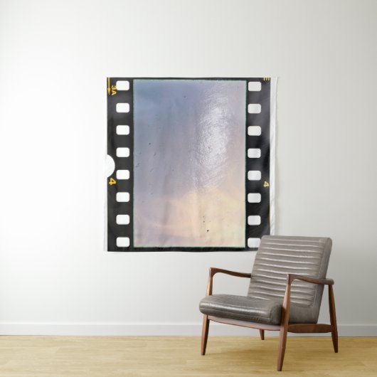 Blank 35 mm Filmrahmen oder Streifen auf weißem Hi Wandteppich (Beispiel (Horizontal))