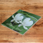 Bläschenblutung Fliese<br><div class="desc">Für Pflanze- und Gartenfans! Keramik Kachel, die ein Foto von reinen, weißen Blutungen Herz Blüten zeigt. Ein schönes, blumengeschmücktes Design! Wählen Sie Ihre Kachelgröße aus. Macht eine hübsche Küche trivet!</div>