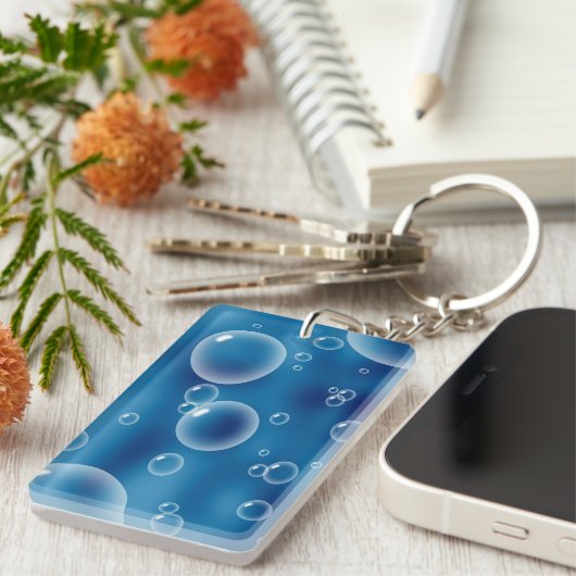 Blasen auf dunkelblauem Hintergrund Schlüsselanhänger (Vorderseite rechts)