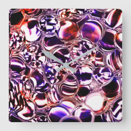 Blasen aus Farbglas oder wertvollen Steinen? Quadratische Wanduhr