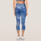 Blasen in blauen Kapseln Capri Leggings (Rückseite)