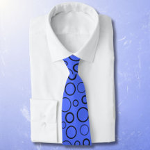 Blasen und Ringe, schwarze Kreise auf Blau
