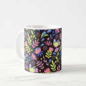 Bläsernahes Muster. Frühlingsblumen und Kaffeetasse (Vorderseite Links)