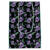 Bläserne Blätter mit dunklem Hintergrund Mittlere Geschenktüte (Rückseite)