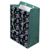 Bläserne Blätter mit dunklem Hintergrund Mittlere Geschenktüte (Rückseite Schrägansicht)