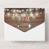 Bläserne Rustikale Holzstring Lights Monogram Wedd All In One Einladung (Rückseite)