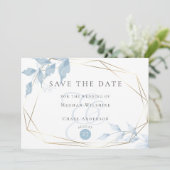 Blass Dusty Blue Delicate Foliate Save The Date (Stehend Vorderseite)