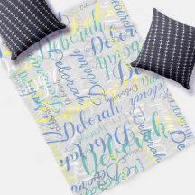 Blass-graue Fleece-Blanket mit wiederholtem Namen