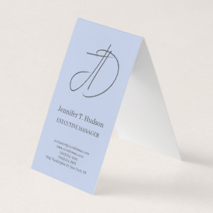 Blassblau trendy klassisches Monogramm vertikal  Visitenkarten