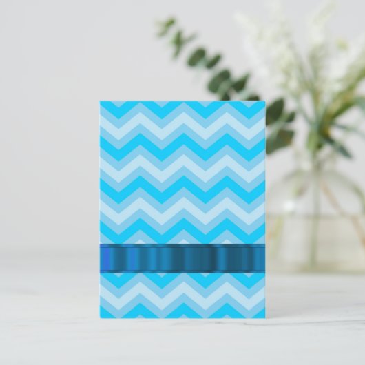 Blassblaue Chevronen Postkarte (Stehend Vorderseite)