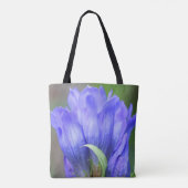 Blassblaue Gentian-Blume im Blut Tasche (Rückseite)