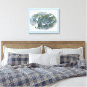 Blassblaue Hydrangea-Blume Leinwanddruck (Insitu (Schlafzimmer))