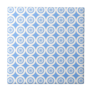 Blassblaue und weiße geometrische Muster Fliese