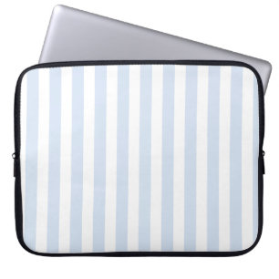 Blassblaue und weiße Streifen aus Süßigkeiten Laptopschutzhülle