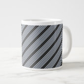 Blassblaues Muster mit fünf Streifen Jumbo-Tasse (Vorderseite Rechts)