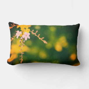 Blasse Blumen Grünes Hintergrund-Kissen Lendenkissen