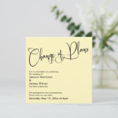 Blassgelbe Änderung von Plänen verzögert Hochzeits Einladung (Stehend Vorderseite)