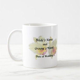 Blassgelbe Cattleya Orchids Hochzeitsprodukte Kaffeetasse