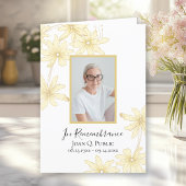 Blassgelbe Daisy-Blume Begräbnisdienst geklappt Programm