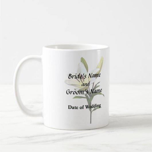 Blassgelbe Lilie und Buds Kaffeetasse (Links)