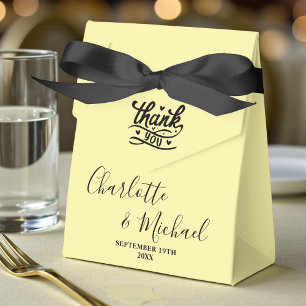 Blassgelbe Skript Minimalistische Hochzeit Geschenkschachtel