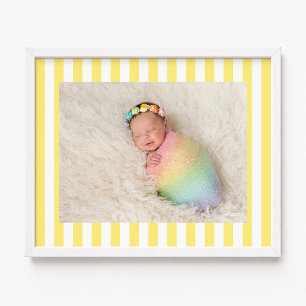 Blassgelbe und weiße Streifen Neues Baby-Mädchen-F Poster