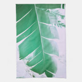 Blassgrüne Pastel Banana Tree Leaf Geschirrtuch (Vertikal)