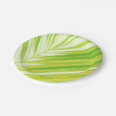 Blassgrüne Pastellpalme-Blätter Pappteller (Schrägansicht)