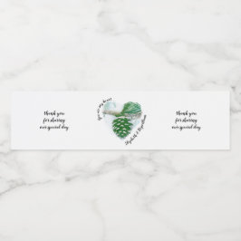 Blassgrüner Winter Pinienwald Wasserflaschenetikett