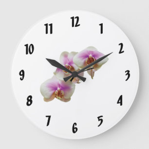 Blassmagenta und weiße Orchideen Große Wanduhr