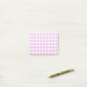 Blassrosa Gingham Post-it Klebezettel (Auf Schreibtisch)