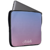 Blassrosa und blaue Gradientenombre Laptopschutzhülle (Vorne Rechts)