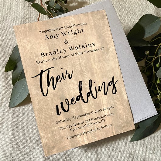 Blassrustikale Holztypografie ihrer Hochzeit Einladung