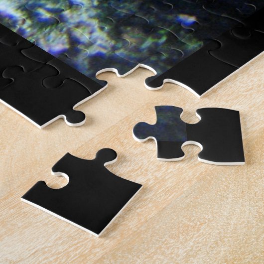 Blassweiße Koralle im dunklen Ozean Puzzle (Seite)