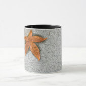 Blatt auf dem Bürgersteig Tasse (Zentrum)