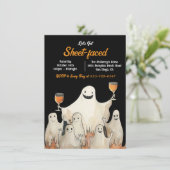Blatt-Faced Ghosts Cocktails Erwachsene Halloween- Einladung (Stehend Vorderseite)