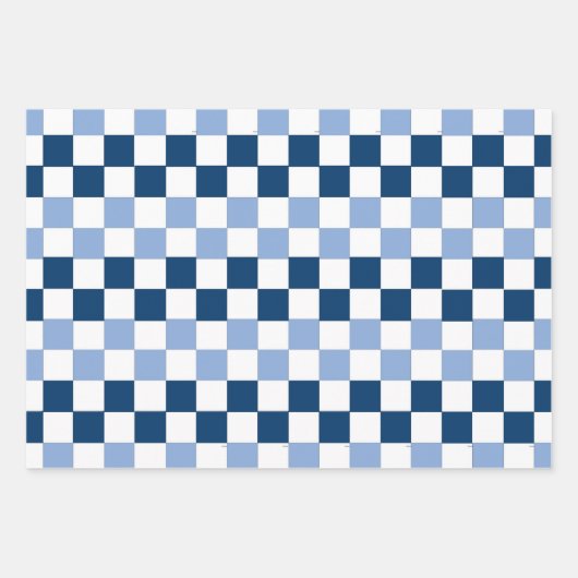 Blätter aus blau-weiß karierten Umschlagpapier (Vorderseite)